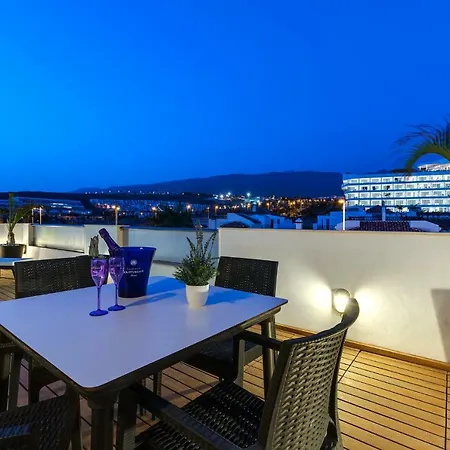 Penthouse Marina, La Caleta * 阿德耶