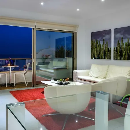 Penthouse Marina, La Caleta * 阿德耶